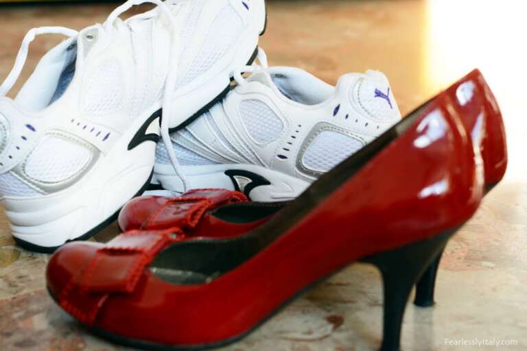 Colors in Italian An Easy Guide Pronunciation + Examples