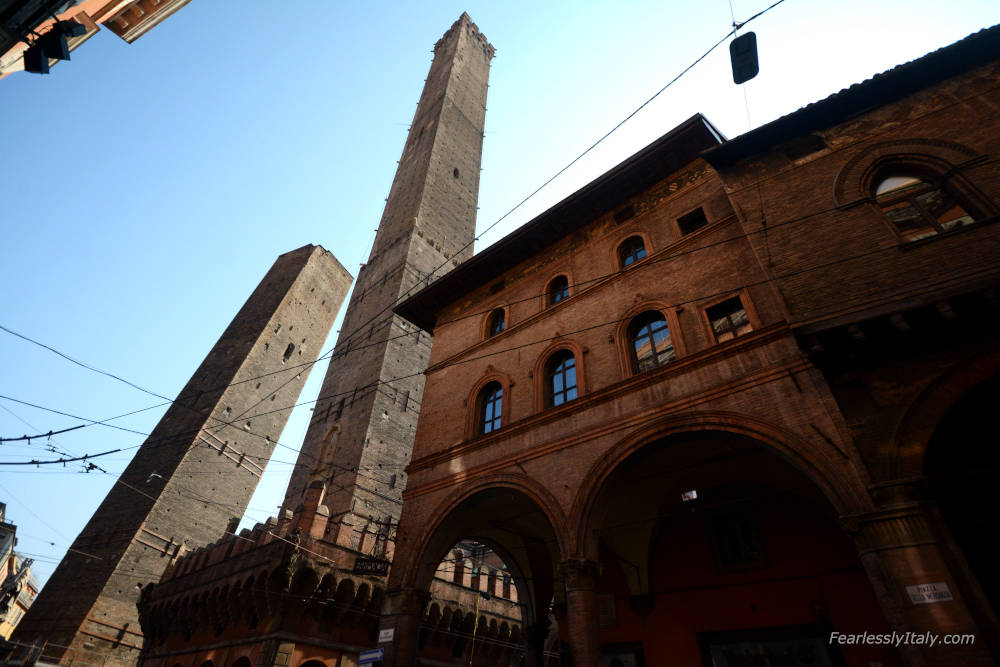 Image: Torre degli Asinelli and Garisenda in Bologna city center